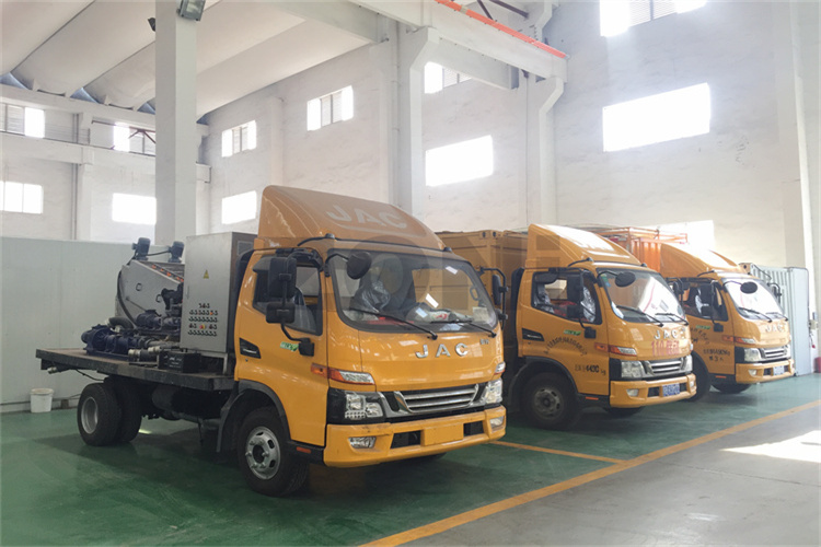 移动式污泥脱水车