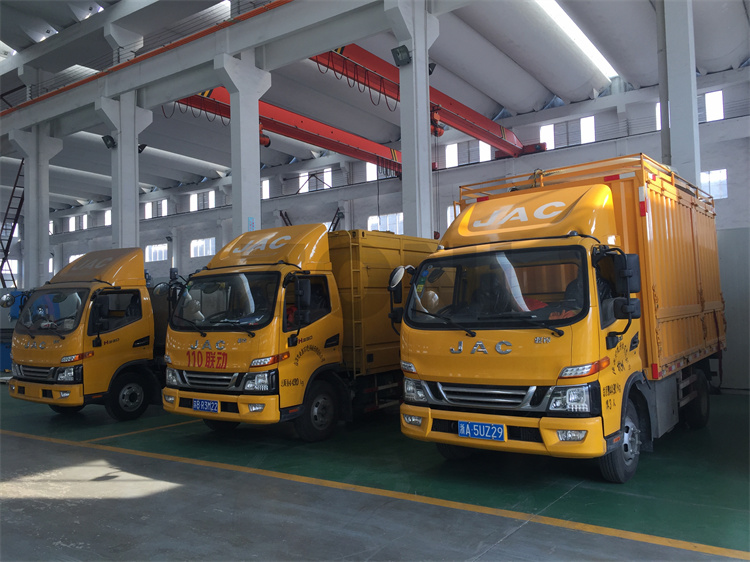 移动式污泥脱水车-污泥清淤车-污泥吸污车-江苏中泥租赁有限公司