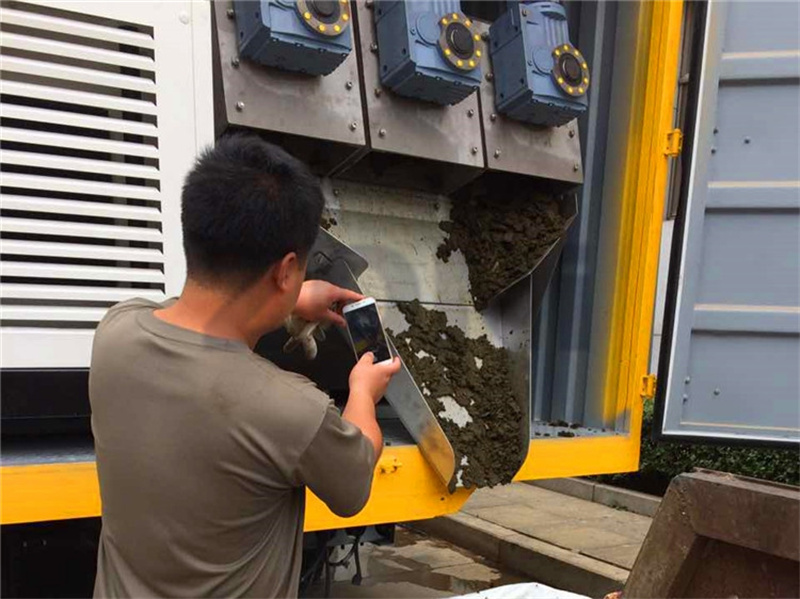 水利工程清淤新变革：中泥租赁一站式解决方案为河道治理提质增效

